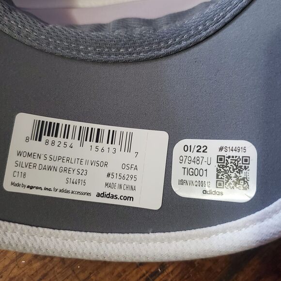 Adidas AEROREADY Women's Visor Superlite 2 msrp $20 - Picture 2 of 2